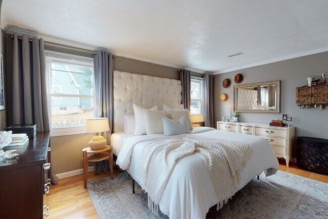 Building Photo - 37 Marivista Ave