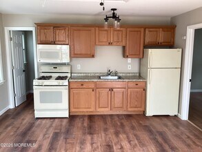 Building Photo - 116 Hancock Ave