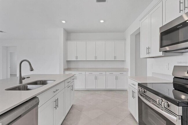 Building Photo - 19075 Cabernet Ct