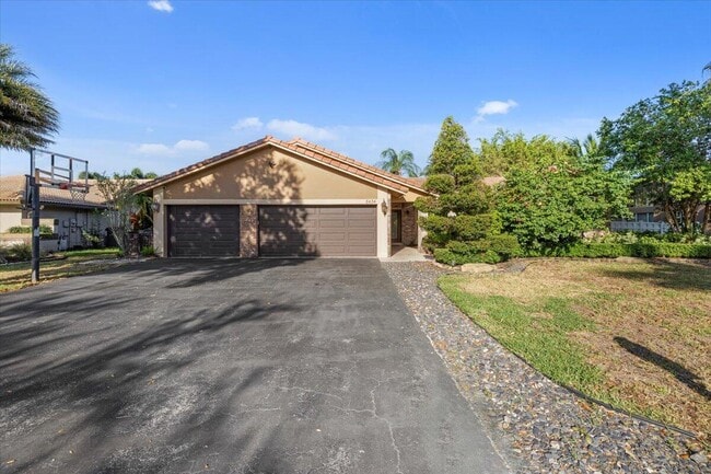 Building Photo - 5434 NW 87th Terrace