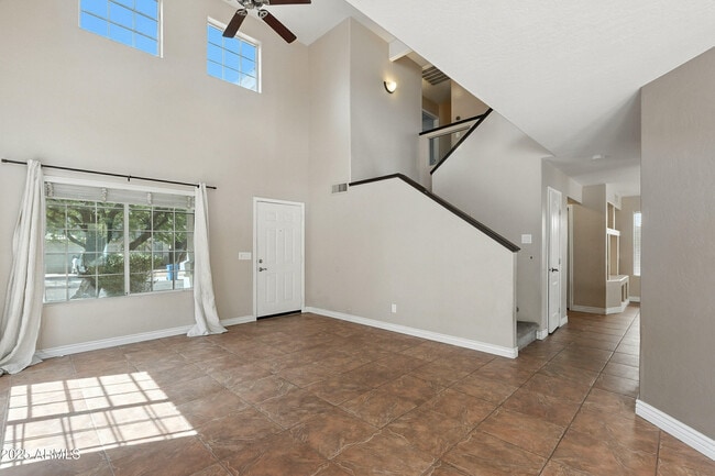 Building Photo - 4274 E Creosote Dr