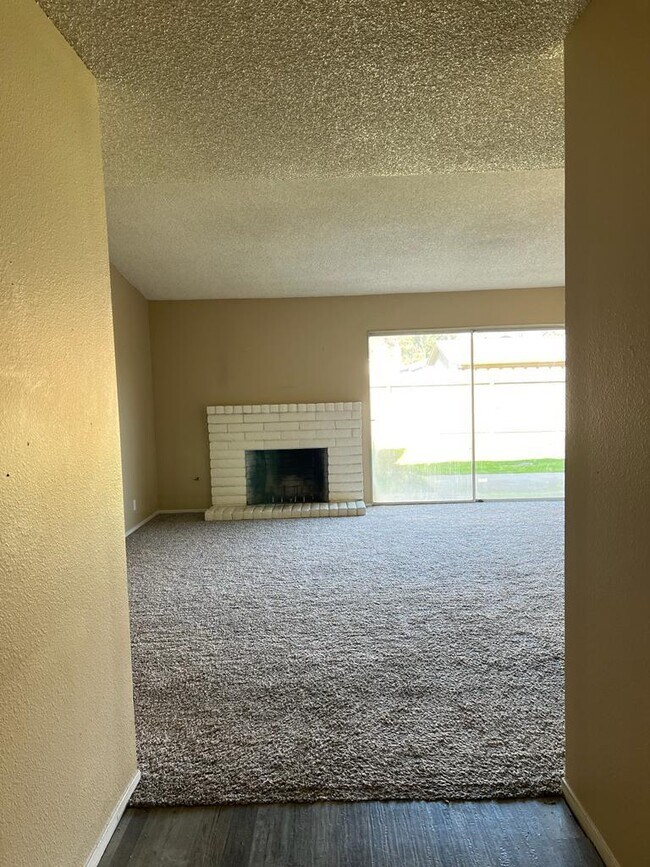Building Photo - Coming Soon in North Merced!