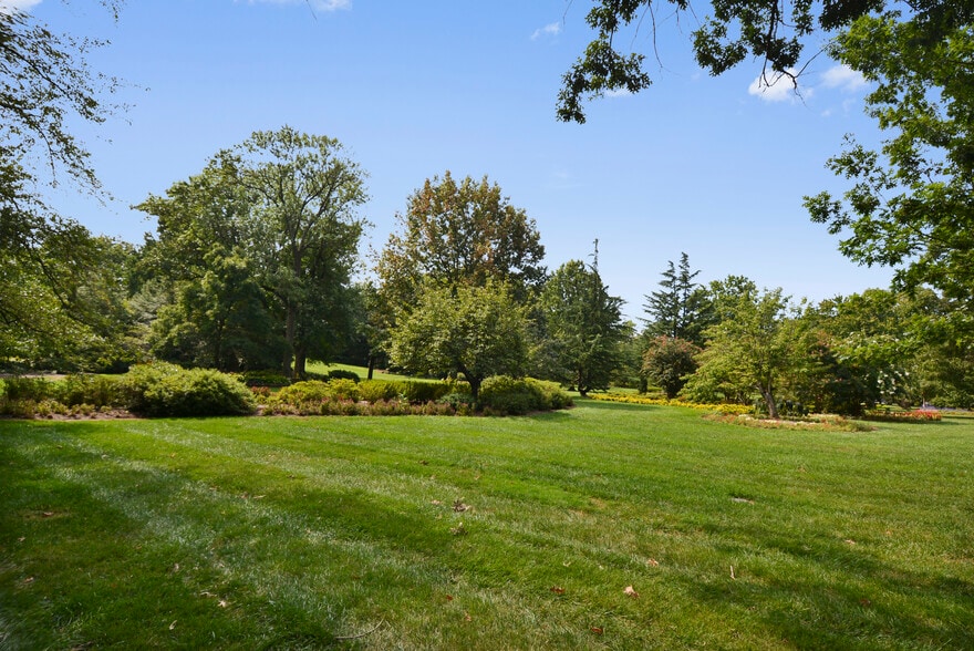 Park - 3601 Greenway