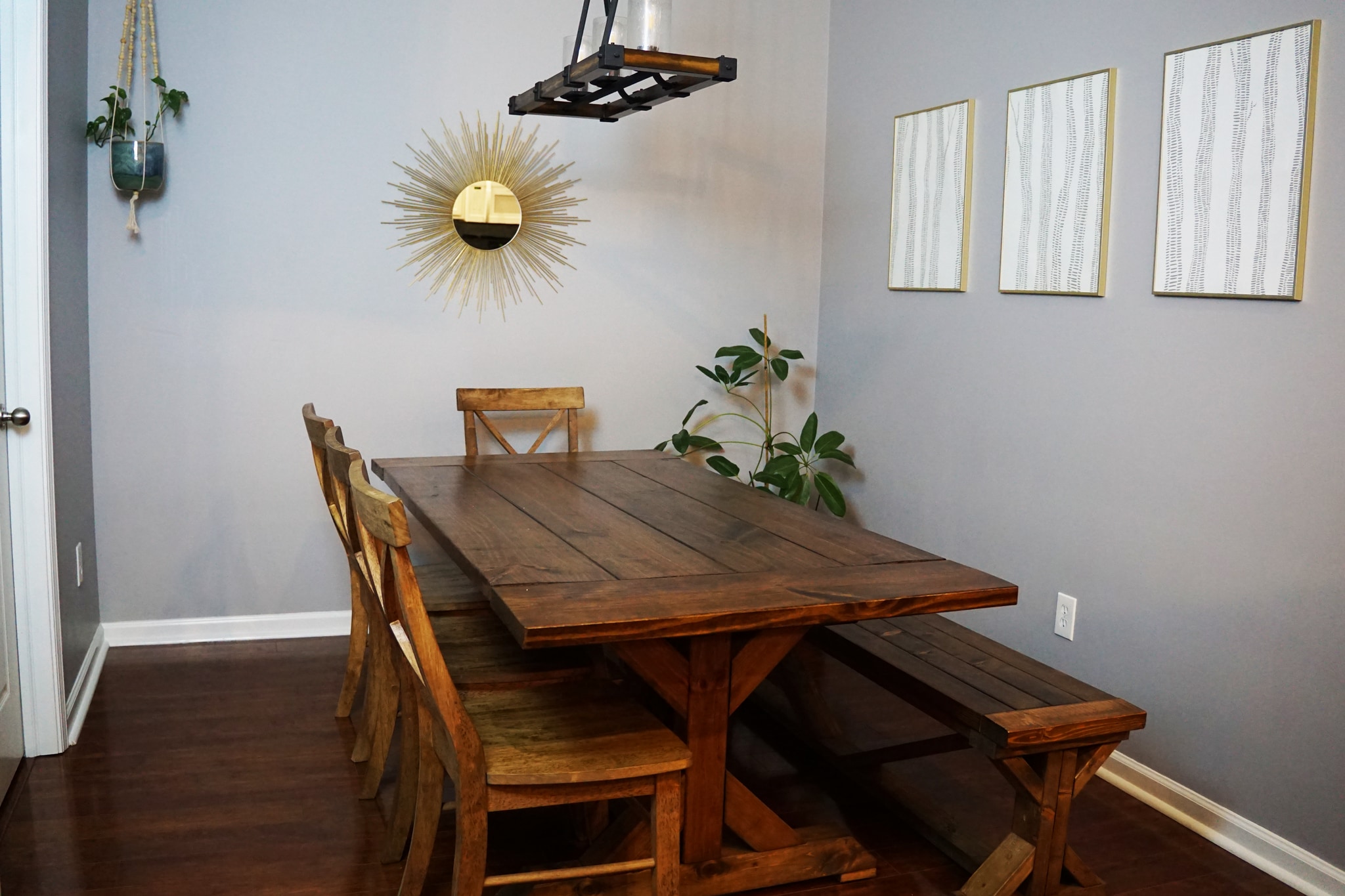 Dining Room - 1061 Reserve Way