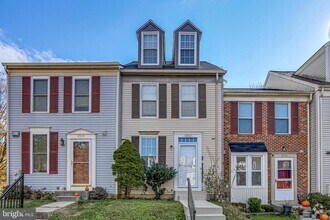 Building Photo - 6512 Ducketts Ln
