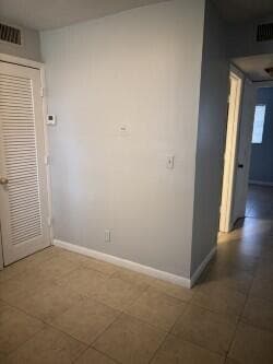 Building Photo - 5150 NE 6th Ave