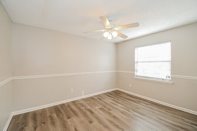 Building Photo - 1598 Rusty Rail Rd