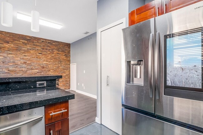 Building Photo - 11507 NW 77th St