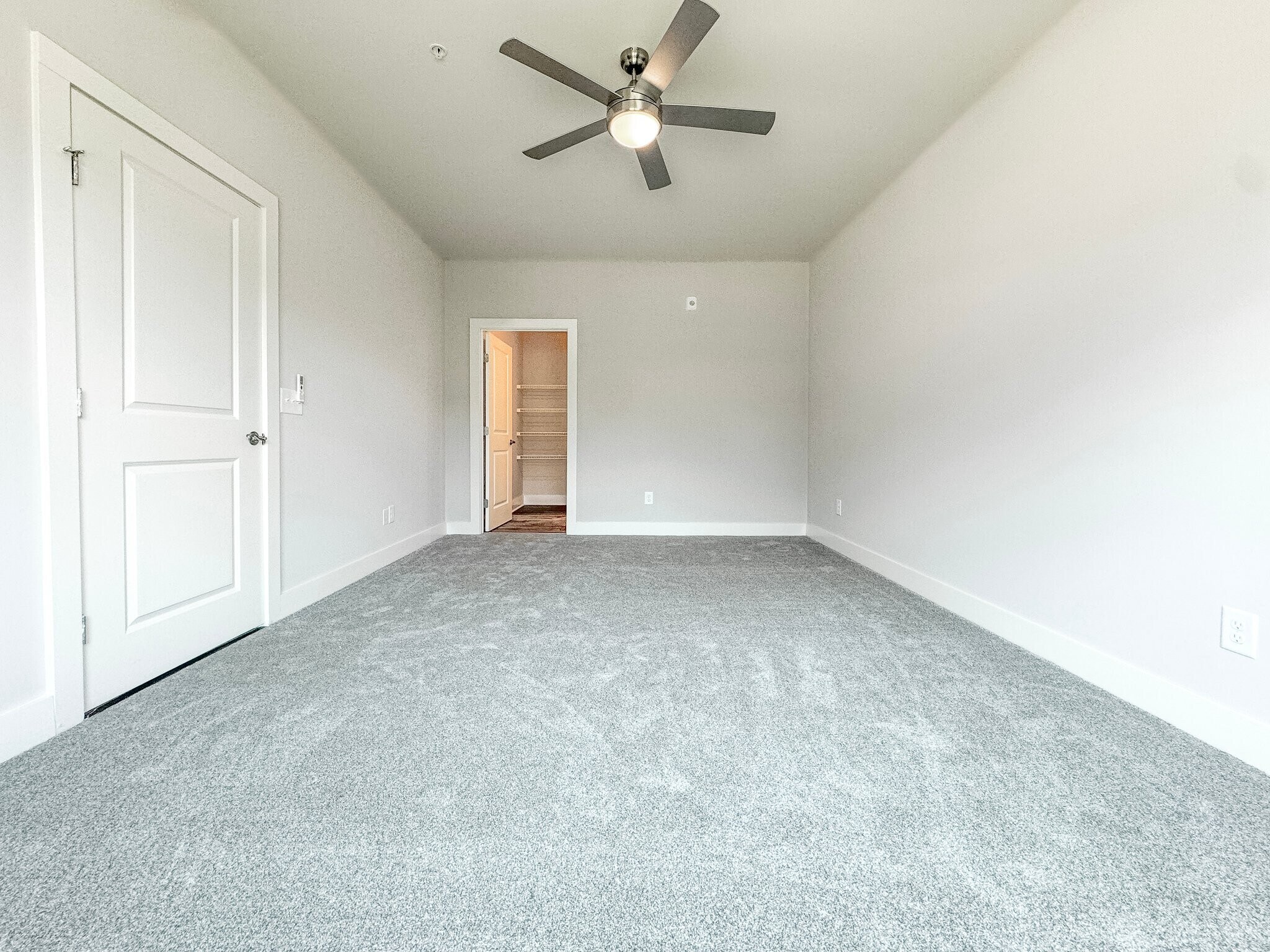 Building Photo - 109 Knollwood Dr
