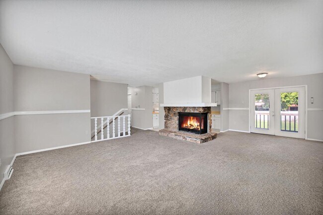 Building Photo - Spacious 5-Bedroom Home in Paradise Hills ...