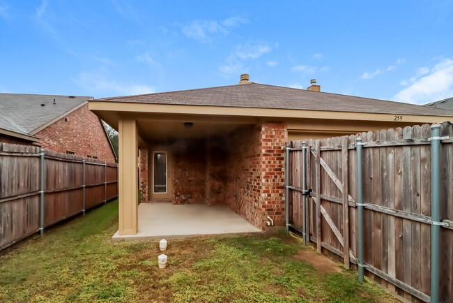 Building Photo - 259 Haywood Mews