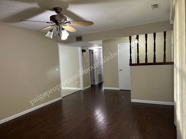 Building Photo - Charming 2 Bedroom, 2 Bath Home near Brown's Beach