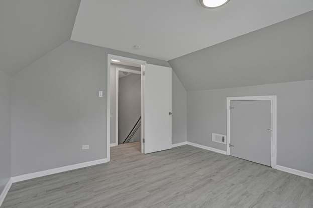 Building Photo - 8837 S Talman Ave