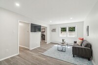 Building Photo - 808 Wharton Dr