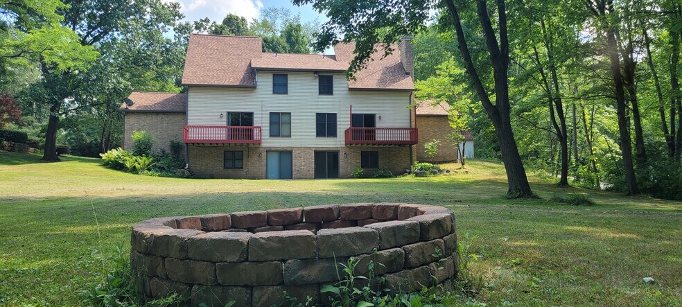 Building Photo - 81 Mount Pleasant Rd