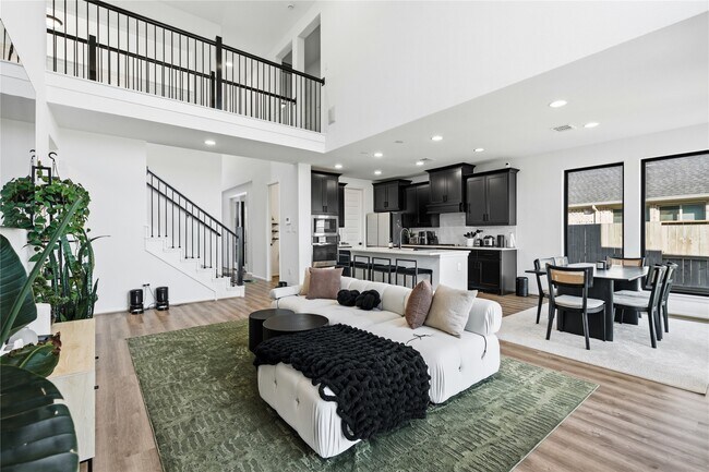 Building Photo - 2427 Mount Healy Ct