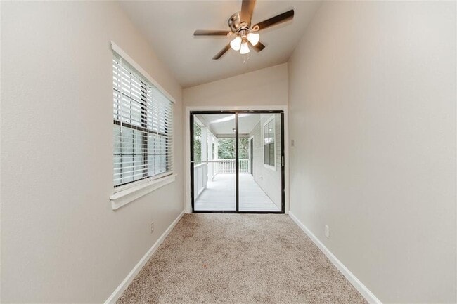Building Photo - 208 S Cougar Ave