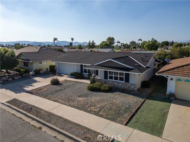 Building Photo - 1340 W Whittier Ave