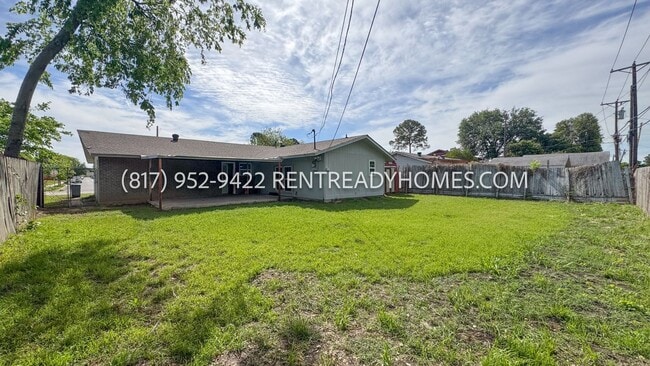 Building Photo - 2613 Fairbrook St