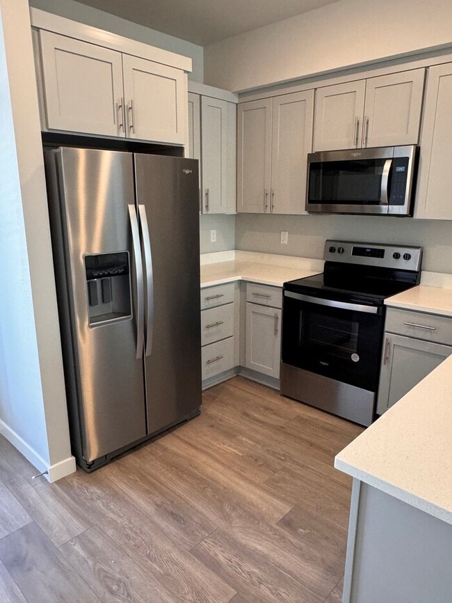 Building Photo - Gorgeous New Construction Home w/LVP Flooring, SS Appliances, W/D, Fireplace & MORE!