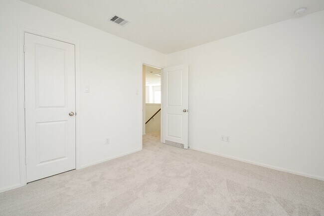 Building Photo - 26811 Urraca Dr
