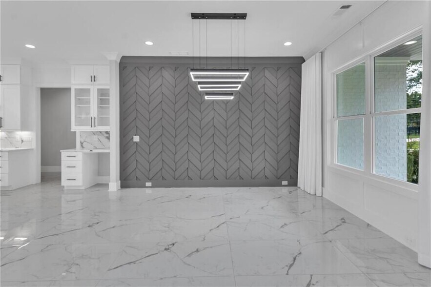 Building Photo - 3671 Hamilton Mill Rd