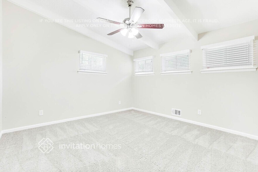 Building Photo - 2996 Horse Shoe Dr