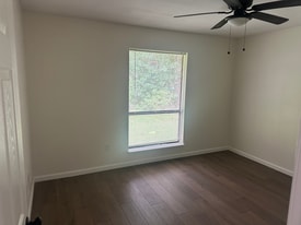 Building Photo - 44166 Simpson Pl