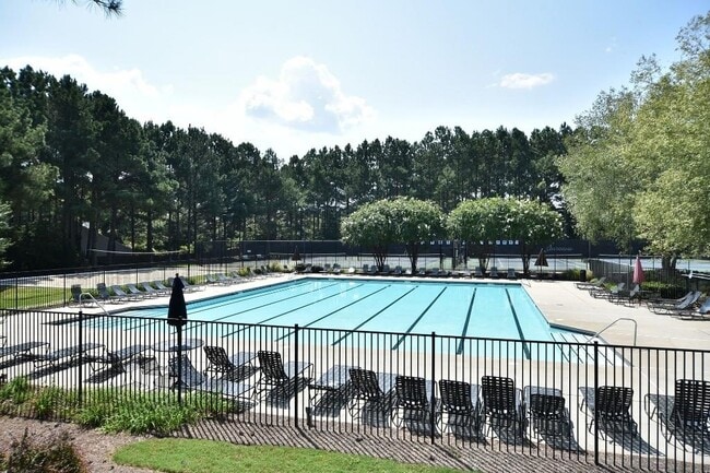 Building Photo - 3190 Serenade Ct