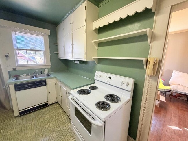 Building Photo - 22 Vance Cir