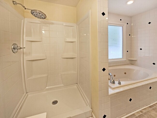 Building Photo - COMING: Spacious East Cobb Cape Cod with Main-Level Primary Suite & 3-Car Garage