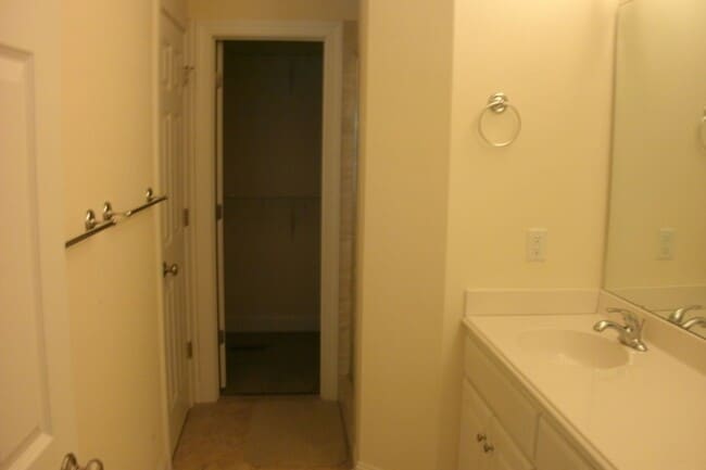 Building Photo - 3809 Savannah Way