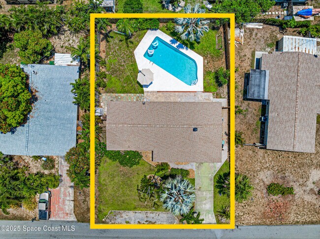 Building Photo - 251 Avenida De La Vista