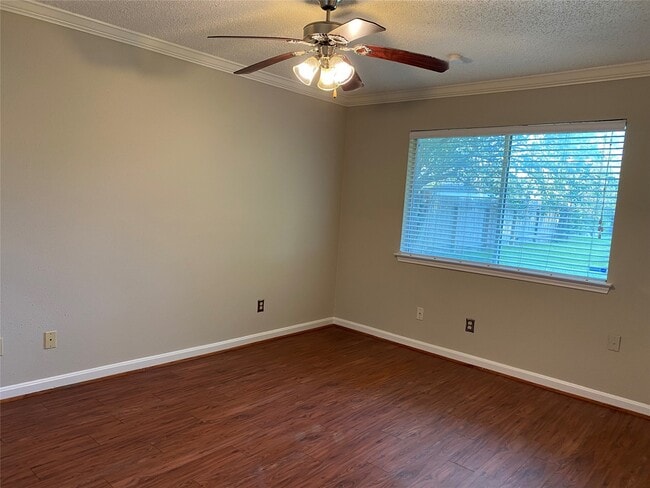 Building Photo - 2415 Poco Dr