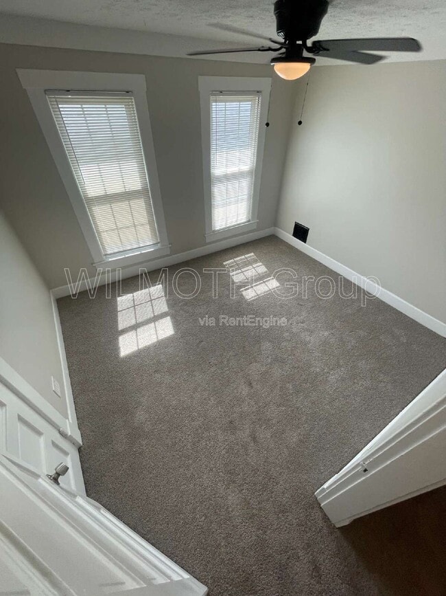 Building Photo - 324 N Linwood Ave