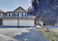 Building Photo - 125 Surrey Ct
