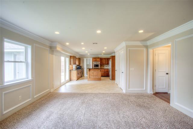 Building Photo - 3112 Kingston Dr