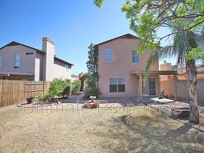 Building Photo - 948 E Escuda Dr