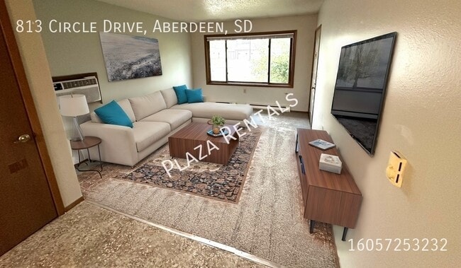 Building Photo - 608 W 3rd St