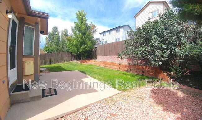 Building Photo - 5999 Pioneer Mesa Dr