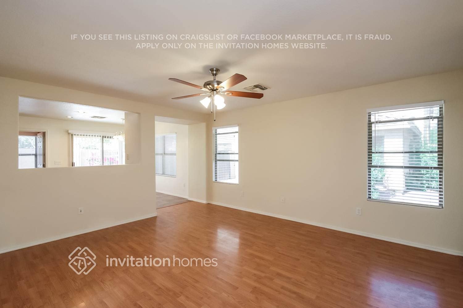 Building Photo - 2887 E Cherry Hills Dr