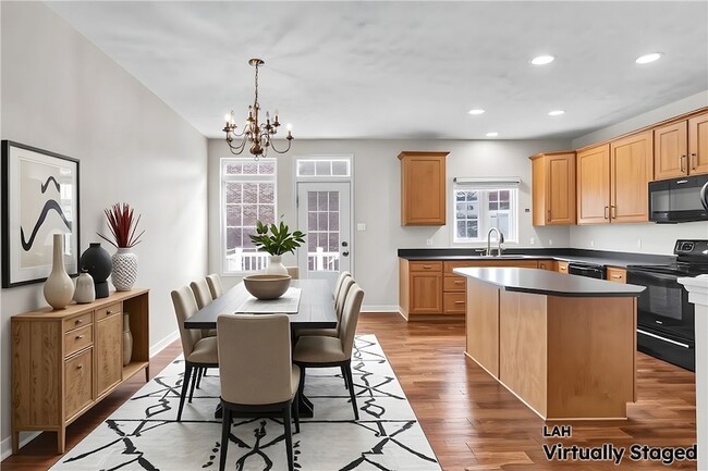 Building Photo - 704 Park Plaza E