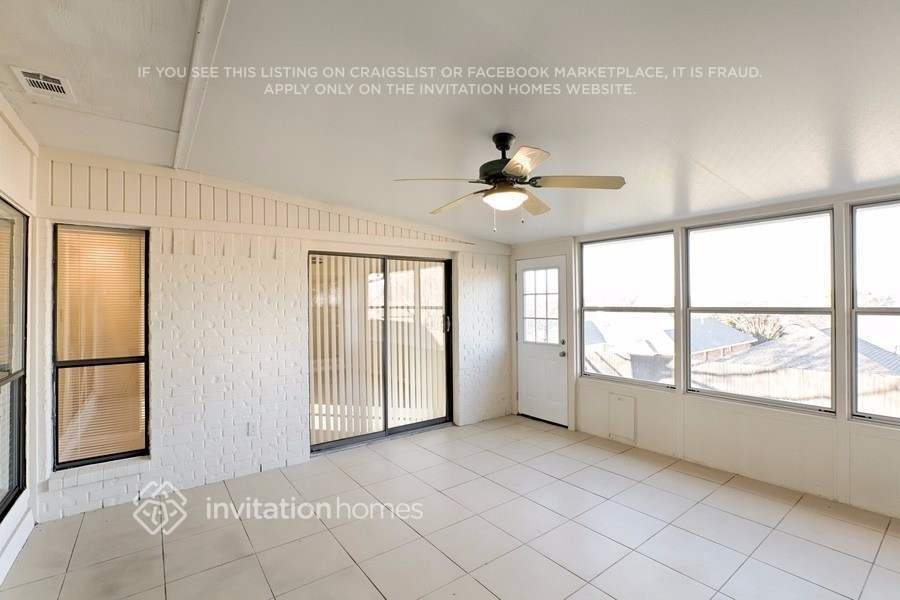 Building Photo - 1717 Brighton Dr