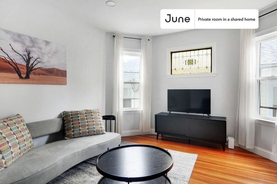 Primary Photo - Room in Shared 4 bed/2 bath home
