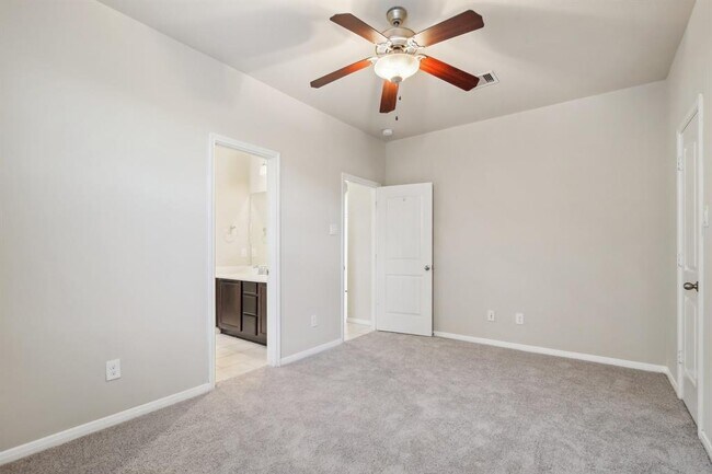 Building Photo - 4310 Treccia Ct