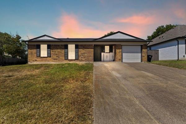 Building Photo - 1449 Eastside Dr