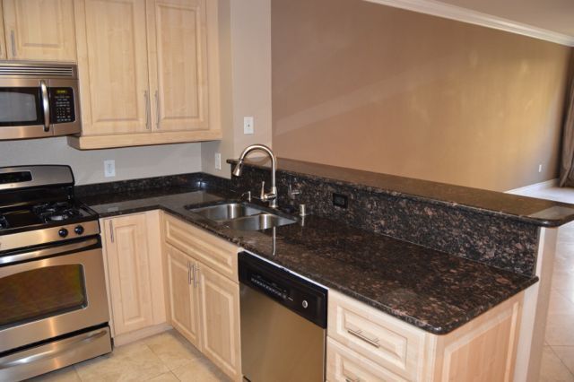 Building Photo - Meridian - Unfurnished 1 Bed|1 Bath Luxury Condo with Main Pool View.