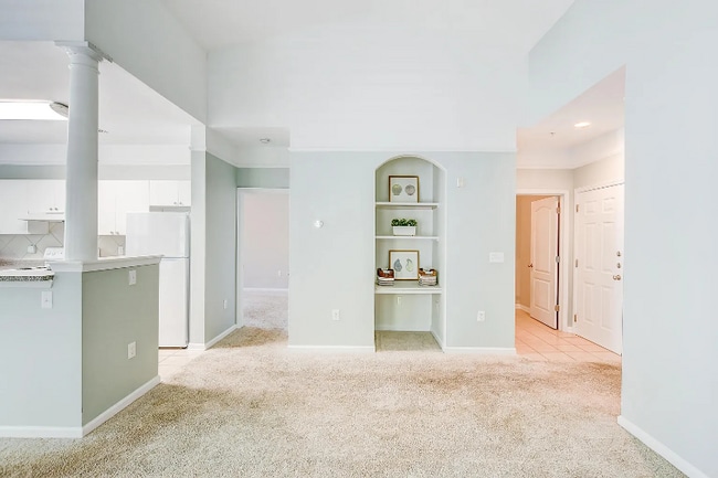 Building Photo - 2233 Egret Crest Ln