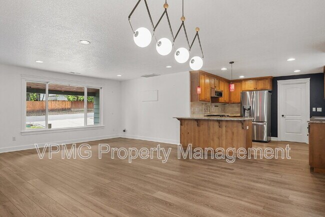 Building Photo - 16704 NE 29th Ave