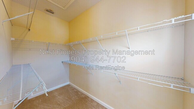 Building Photo - 112 Woodfield Ln